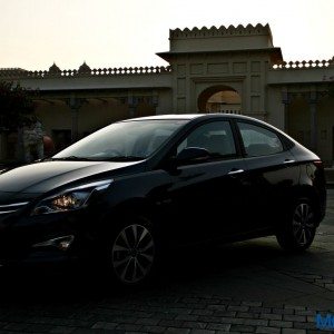 Hyundai Verna S side profile left