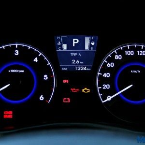 Hyundai Verna S instrumentation