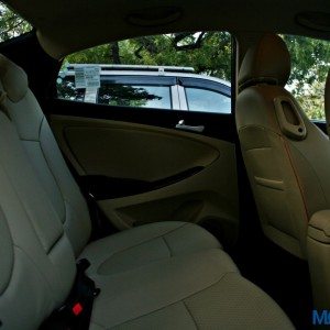 Hyundai Verna S rear seat space
