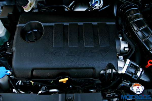 2015 Hyundai Verna 4S (157)1.6 CRDI engine bay