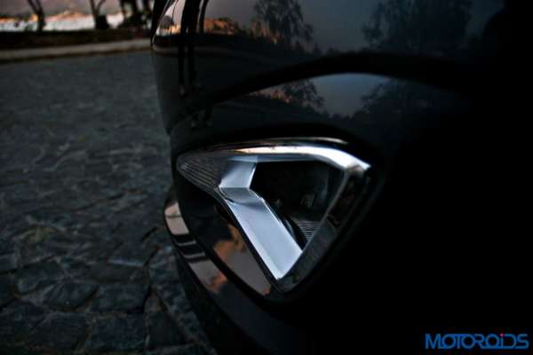 2015 Hyundai Verna 4S (161)front fog lamp