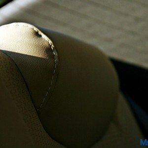Hyundai Verna S rear headrest