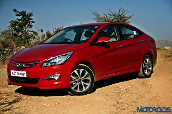 2015 Hyundai Verna 4S (39) front left three quarters