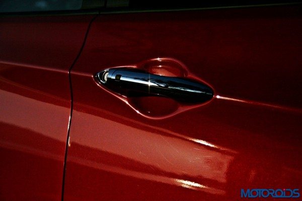 2015 Hyundai Verna 4S (4)Door handle