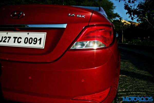 2015 Hyundai Verna 4S (5)tail light