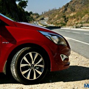 Hyundai Verna S alloy wheel