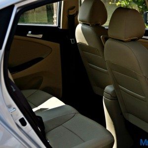 Hyundai Verna S rear seat