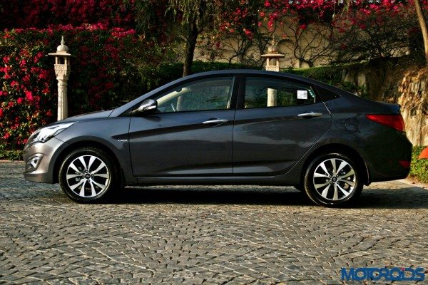 2015 Hyundai Verna 4S (77)side profile