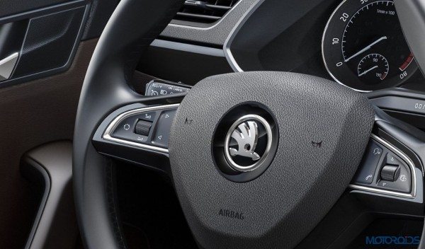 2015 Skoda Superb Interior (3)