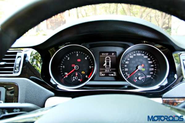 2015 Volkswagen Jetta facelift Instrument Cluster (1)