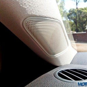 Volkswagen Jetta facelift front speaker