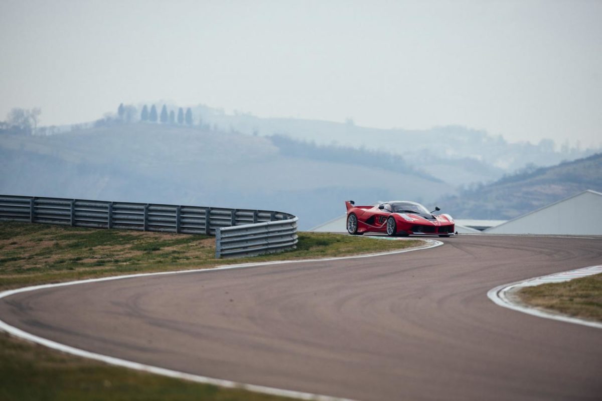 VIDEO : Sebastian Vettel Hoons the Ferrari FXX K at Fiorano