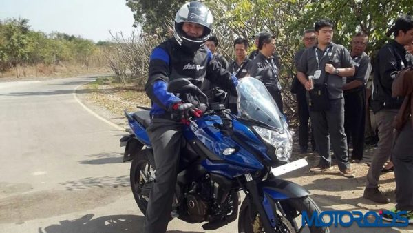 Bajaj Pulsar 200AS - Spy Pics - Revealed (5)