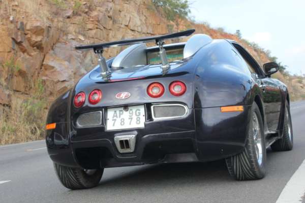 Buggati-Veyron-Replica-1