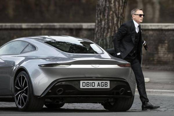 Daneil Craig spotted during filming Spectre in Aston Martin DB