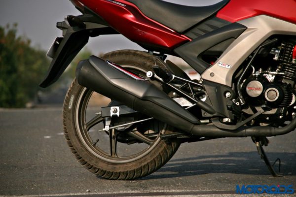 Honda CB Unicorn 160 Review - Static and Details - Exhaust