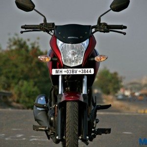 Honda CB Unicorn  Review Static and Details Front