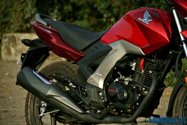 Honda CB Unicorn 160 Review - Static and Details - Left Side View (4)