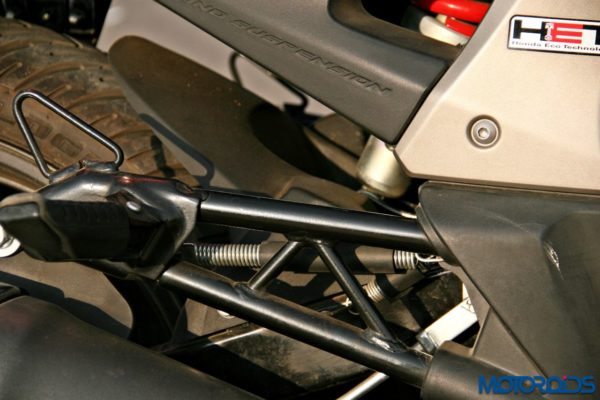 Honda CB Unicorn 160 Review - Static and Details - Pillion Foot Rest - 2