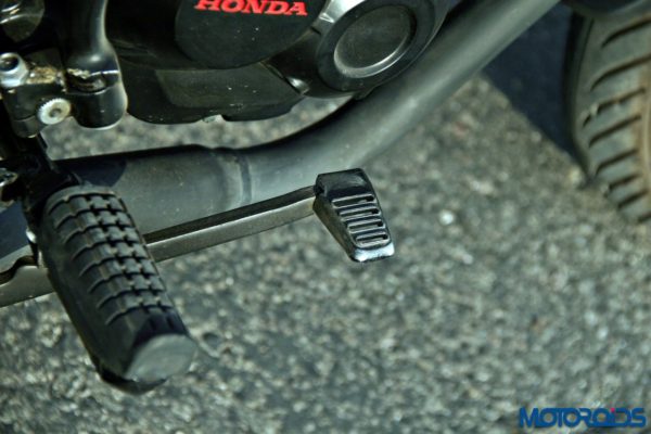 Honda CB Unicorn 160 Review - Static and Details - Rear Brake Lever