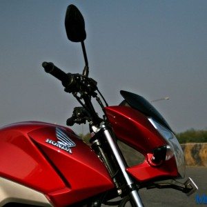 Honda CB Unicorn  Review Static and Details Tank and Headlight