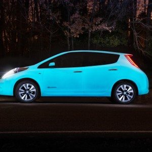 Nissan Leaf glow in the dark