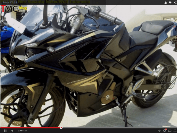 bajaj-pulsar-black-gold