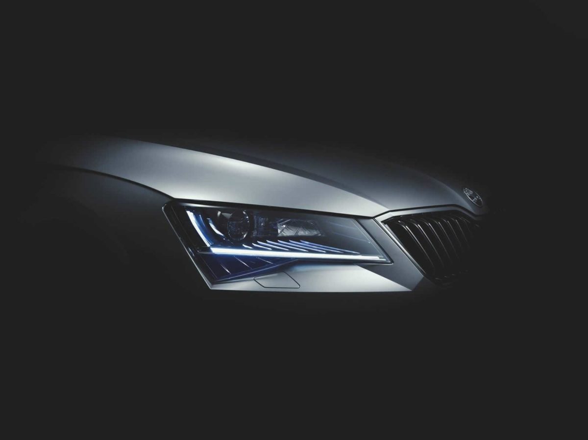 new  Skoda Superb teaser images