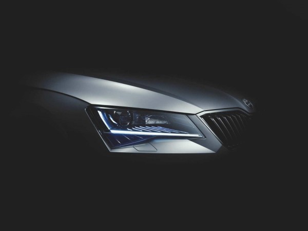 new 2016 Skoda Superb teaser images (4)