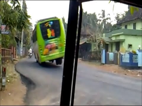 VIDEO: Bus drivers seem barbaric, show utter disregard towards other motorists