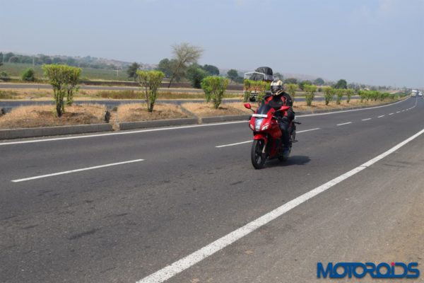 2014 Hero Motocorp Karizma review (8)