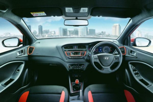 2015 Hyundai i20 Active Official (3) - Interior - Tangerine orange+Black