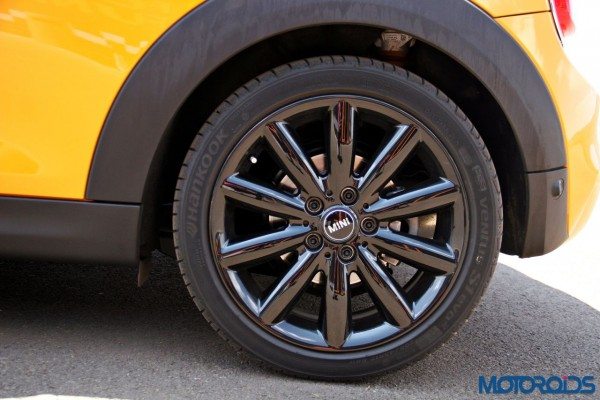 2015 Mini Cooper S 17 inch wheel (8)