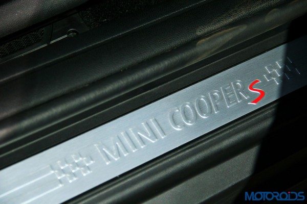 2015 Mini Cooper S (78)