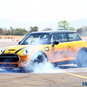 Mini Cooper S Performance Drive