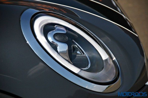 2015 Mini Cooper S headlamp (3)