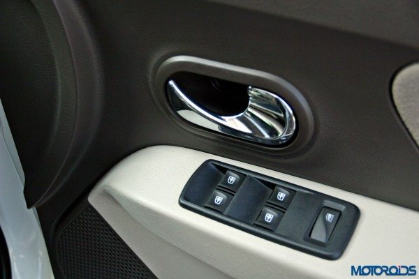 2015 Renault Lodgy - Door Pulls