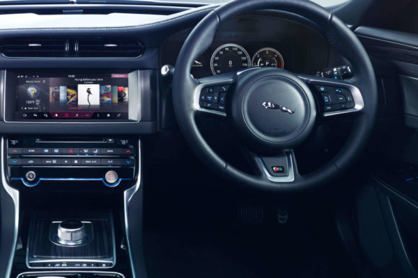 All-new Jaguar XF InControl Touch Pro system (2)