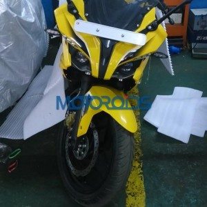 Bajaj Pulsar RS Spotted at Dealership