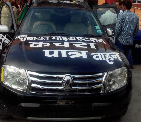 Disgruntled owner donates his Renault Duster for garbage disposal (1)