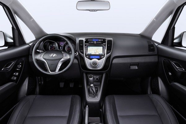 Hyundai-ix20-Dashboard-Zentral