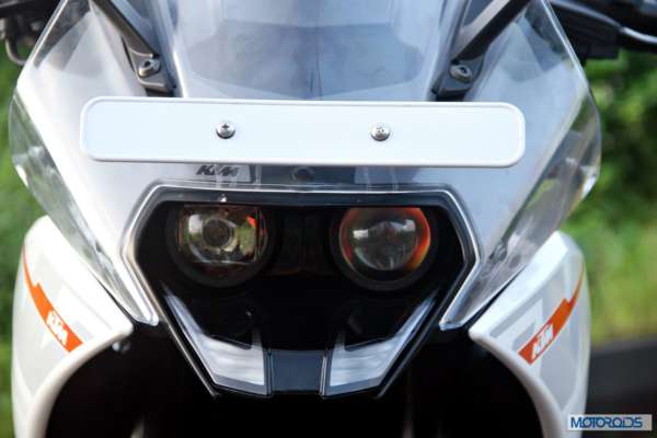 KTM-RC390-Review-Headlights-Close-Up