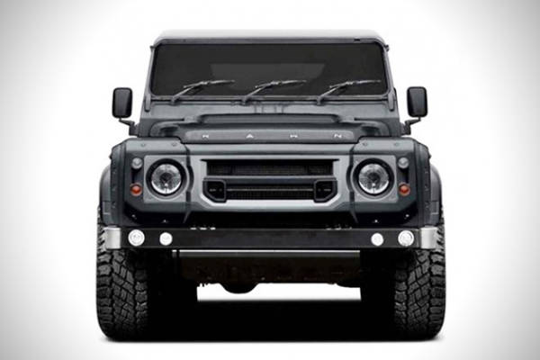 Land Rover Defender Flying Huntsman Concept