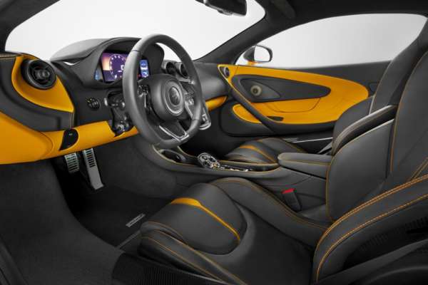 McLaren 570S Interior (3)