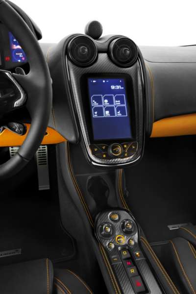 McLaren 570S Interior (4)