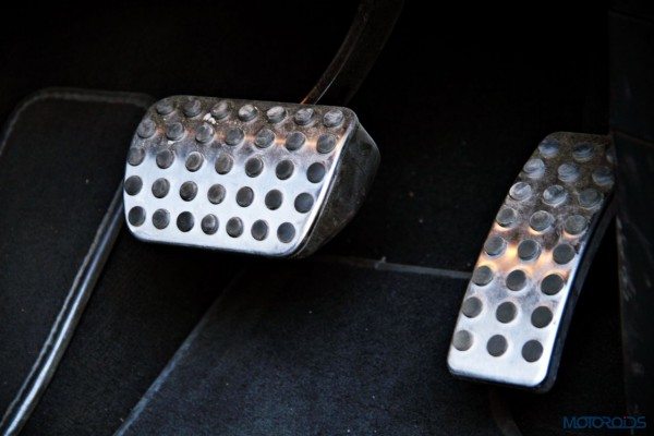 Mercedes-Benz ML 63 AMG pedals (116)