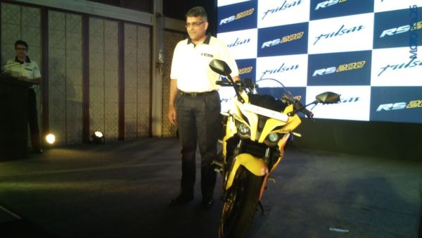 New Bajaj Pulsar RS 200 (5)