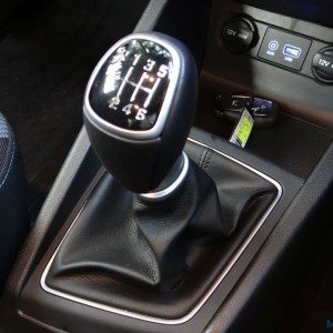 New Hyundai i Active  speed gear shifter