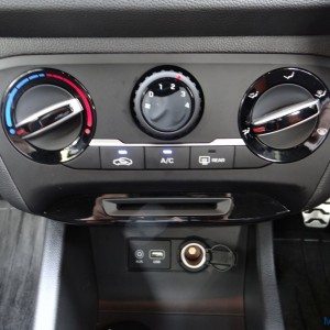 New Hyundai i Active manual ac control stalks