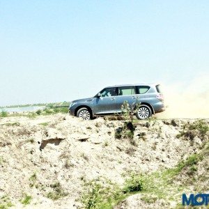 Nissan Patrol off road